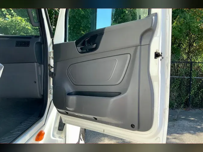 2020 INT LT625 6x4