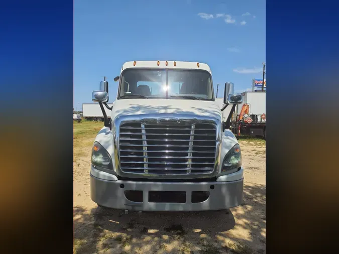 2020 FREIGHTLINER/MERCEDES CASCADIA 125