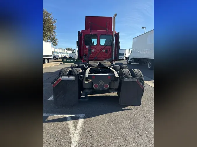 2016 FREIGHTLINER/MERCEDES CASCADIA 125