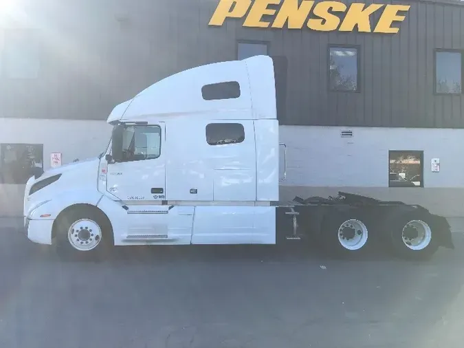 2019 Volvo VNL64760