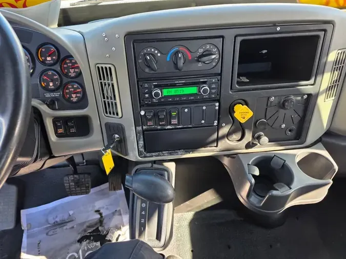 2019 NAVISTAR INTERNATIONAL 4300