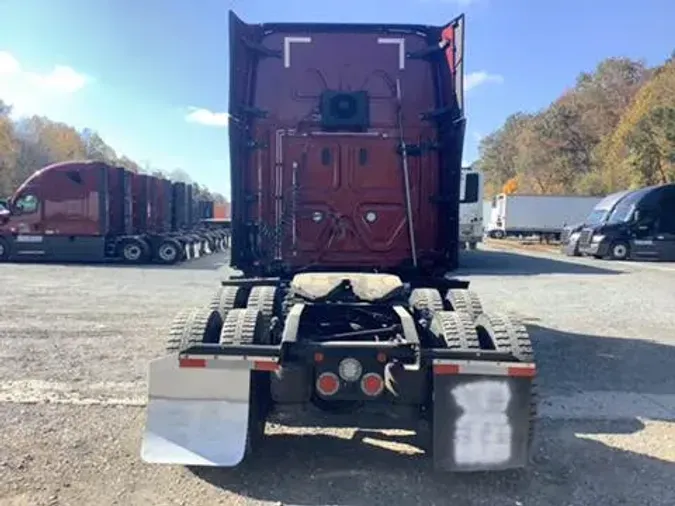 2023 Freightliner Cascadia