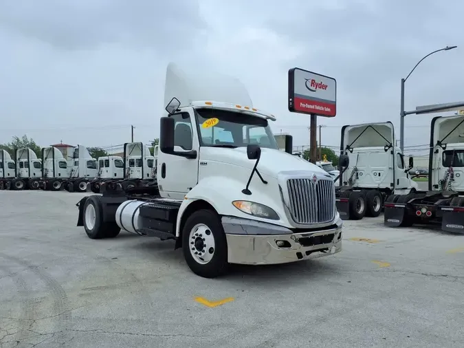 2019 NAVISTAR INTERNATIONAL RH613 DAYCAB S/Afb09a5333c0ed1b9b0a206866cc14ed6