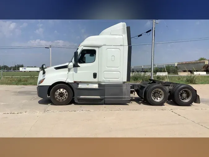 2022 Freightliner Cascadia 126fb0f7b8a5dc26c6e13f4cc3688032b46