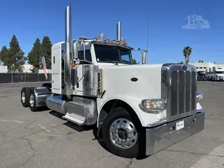 2016 PETERBILT 389