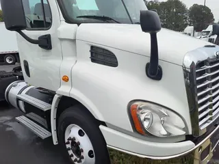 2016 FREIGHTLINER/MERCEDES CASCADIA 113