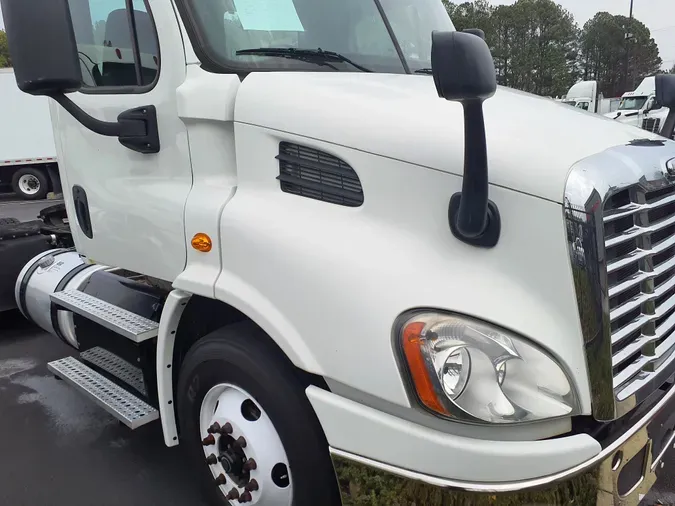 2016 FREIGHTLINER/MERCEDES CASCADIA 113fb133349fa6b5d8de100c69a39e1f4cf