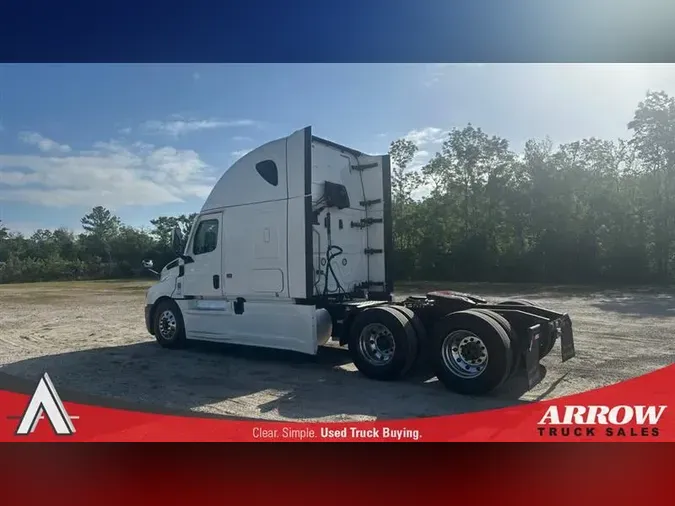2021 FREIGHTLINER CA126