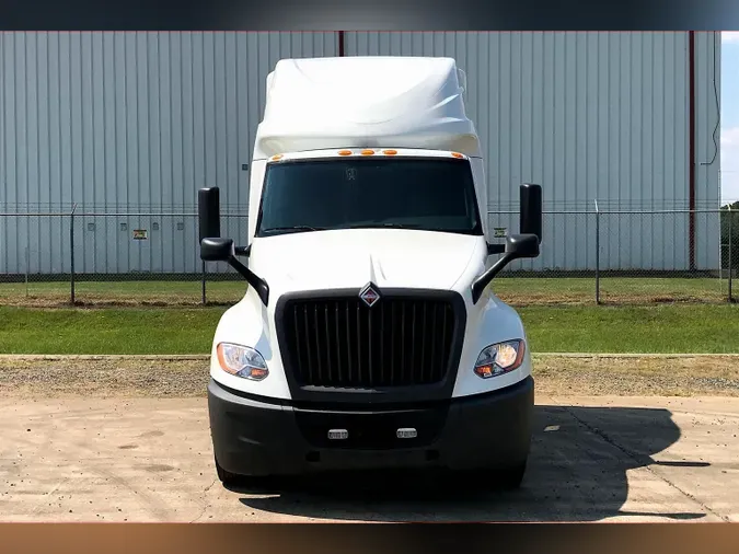 2021 INT LT625 6x4