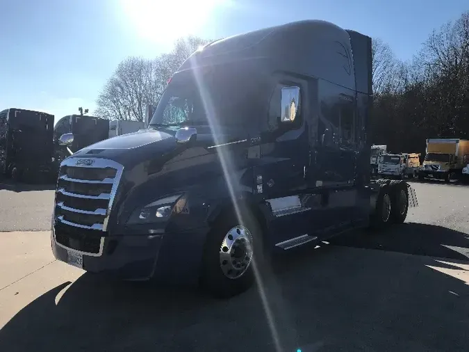 2020 Freightliner T12664ST