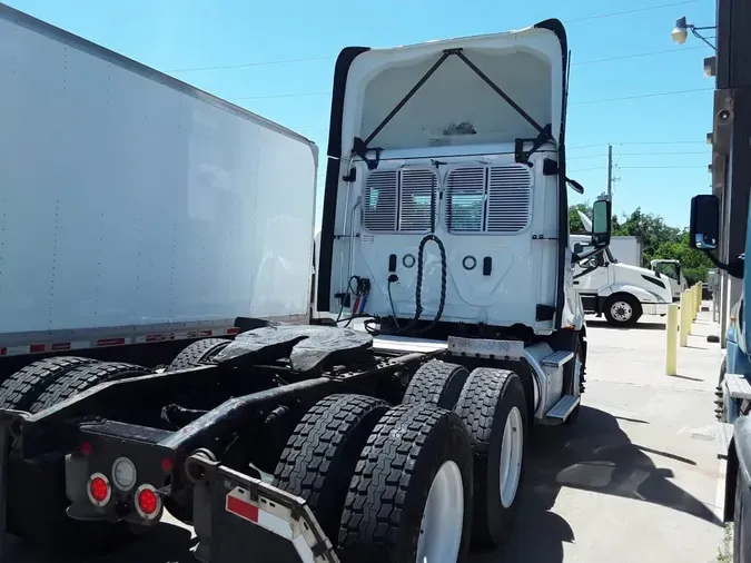 2020 FREIGHTLINER NEW CASCADIA 116