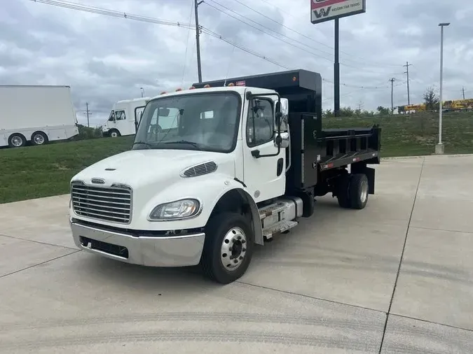 2018 Freightliner M2 106