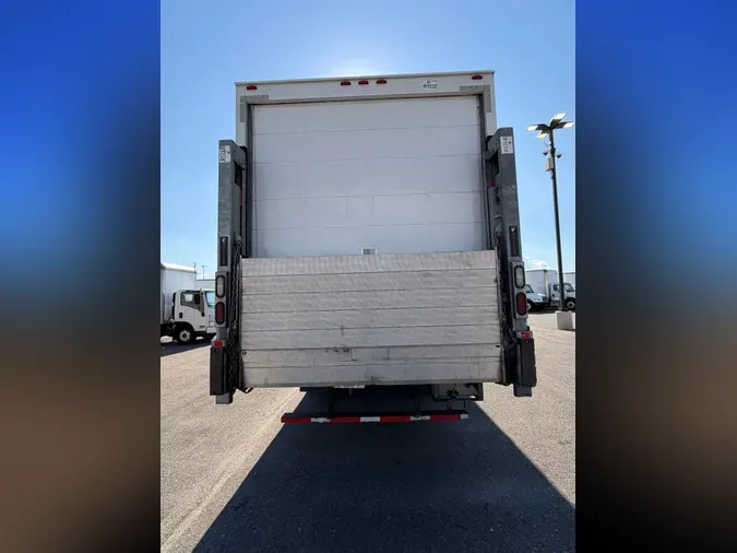 2019 FREIGHTLINER/MERCEDES M2 106