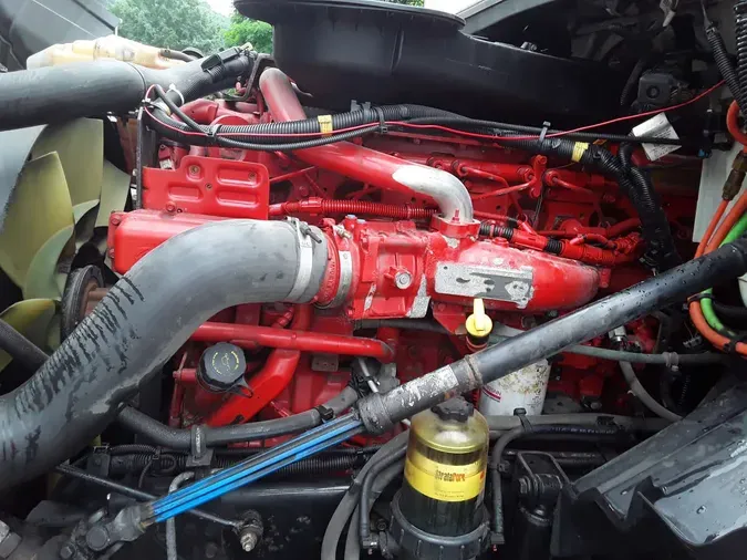 2020 NAVISTAR INTERNATIONAL LT625 SLPR CAB