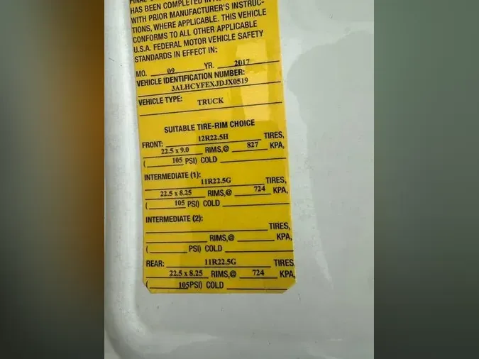 2018 Freightliner Business Class M2 106