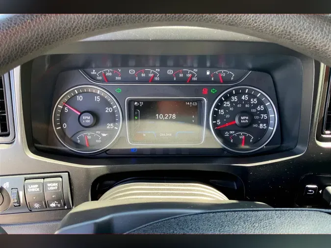 2022 INT LT625 6x4