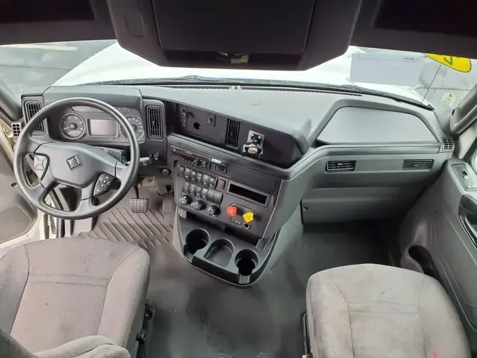 2020 NAVISTAR INTERNATIONAL LT625 SLPR CAB