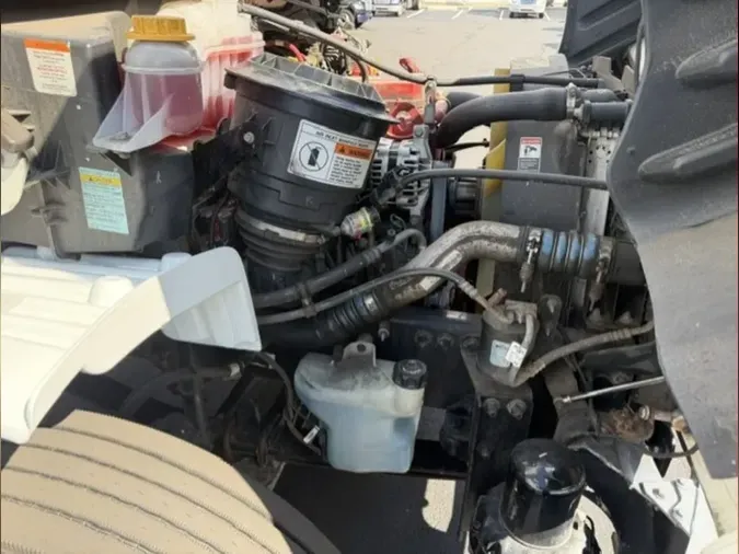 2019 FREIGHTLINER/MERCEDES M2 106fb19c0781b047907cad2caadb8119159