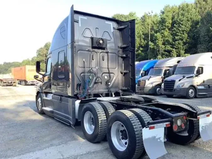 2020 Freightliner Cascadia