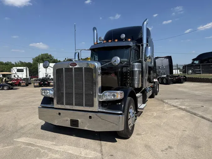 2022 Peterbilt 389fb1d0e8351066c388790d243f8b2b9e9