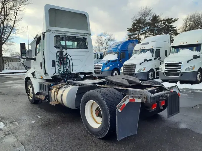2019 NAVISTAR INTERNATIONAL RH613 DAYCAB S/A