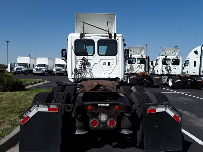 2018 FREIGHTLINER/MERCEDES CASCADIA 125