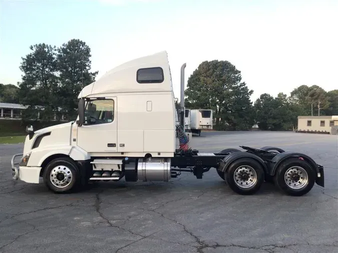 2018 VOLVO VNL670