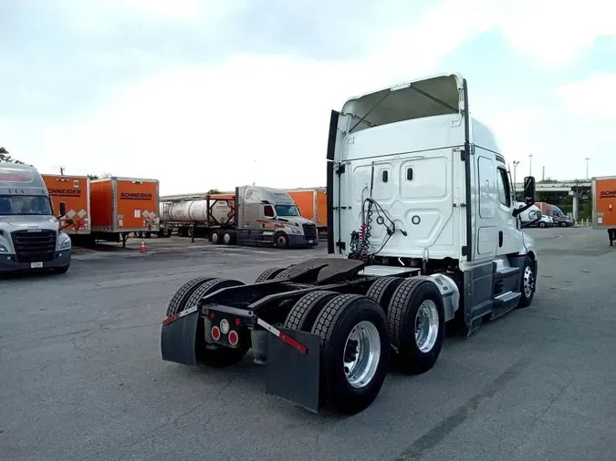 2023 Freightliner Cascadia 126fb2686dc5183d5038312da82f281f7a4