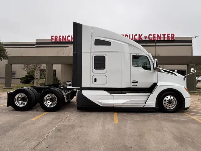 2024 Kenworth T680