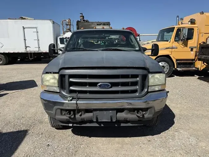2004 FORD F550