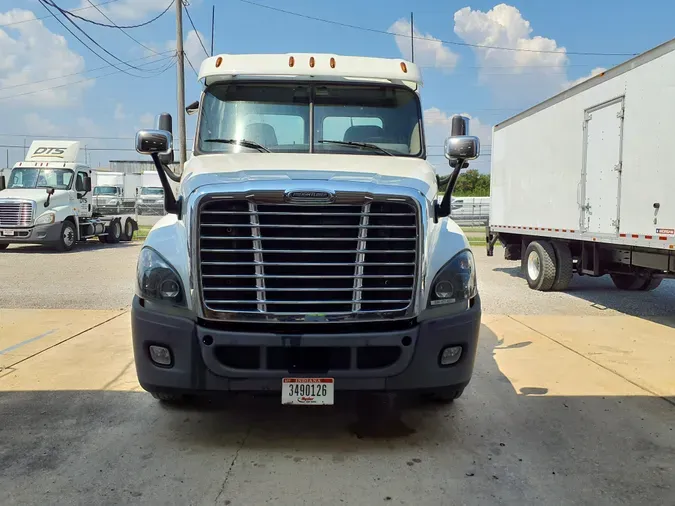 2017 FREIGHTLINER/MERCEDES CASCADIA 125