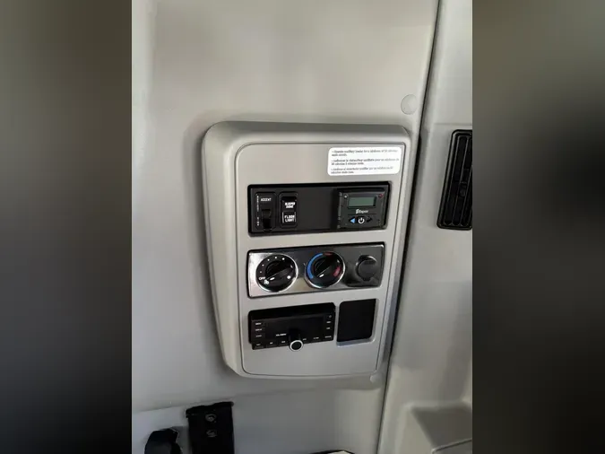 2022 International LT625