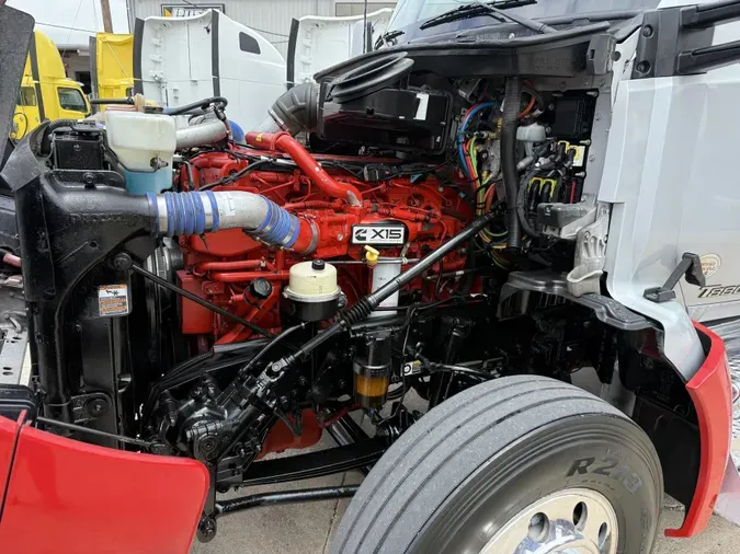 2019 Kenworth T880
