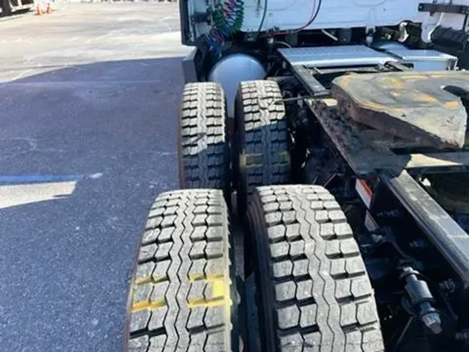 2021 Freightliner Cascadia