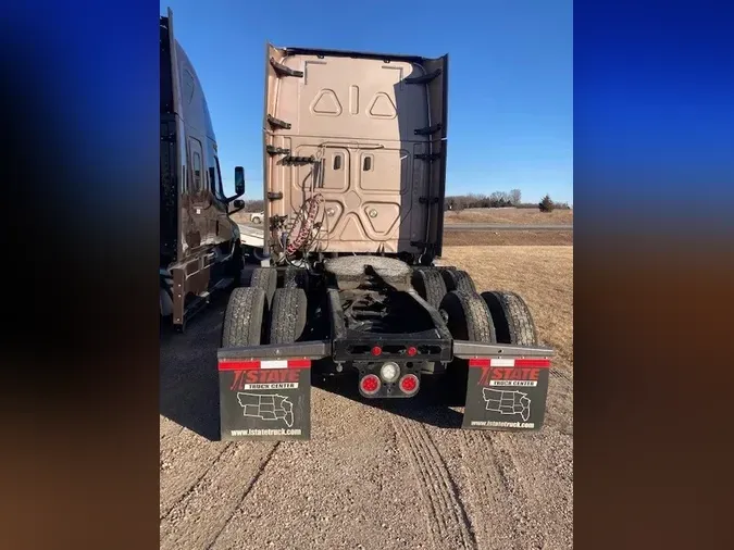 2020 Freightliner Cascadia