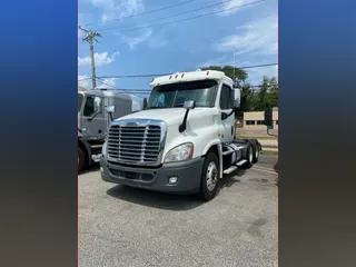 2015 Freightliner CASCADIA 125
