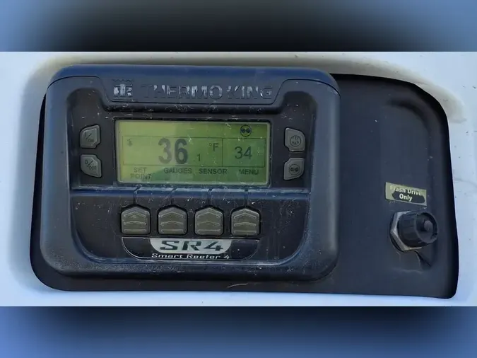 2016 VANGUARD TRAILER CORP R8000B 53/102/162