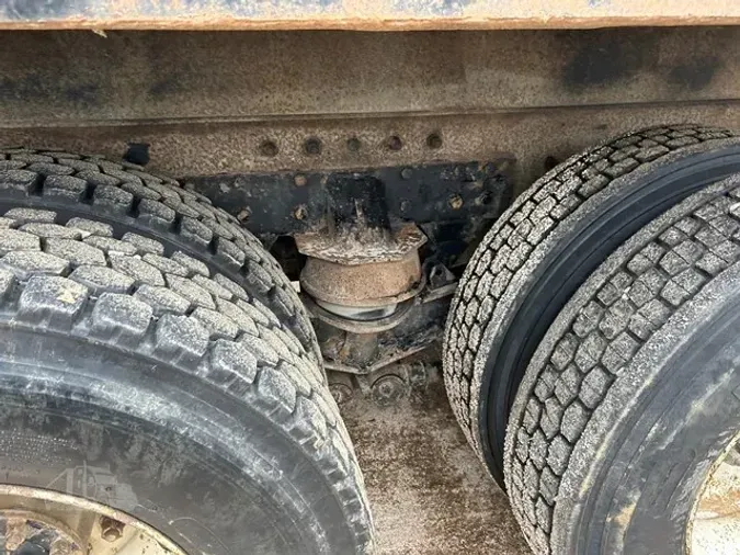 2006 PETERBILT 335fb3833f4f7dc70aa777928465863ba7e