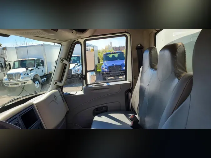2018 International 4300