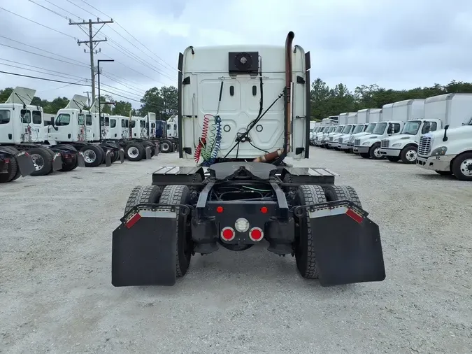 2019 FREIGHTLINER CASCADIA 125