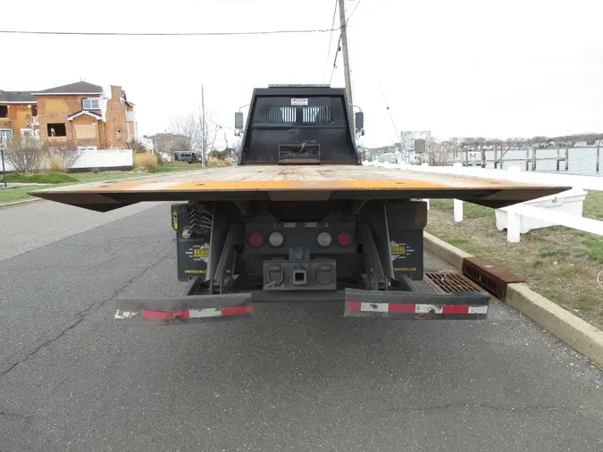 2019 INTERNATIONAL HV613