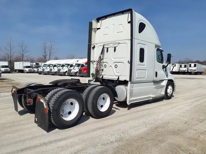 2018 FREIGHTLINER/MERCEDES CASCADIA 125