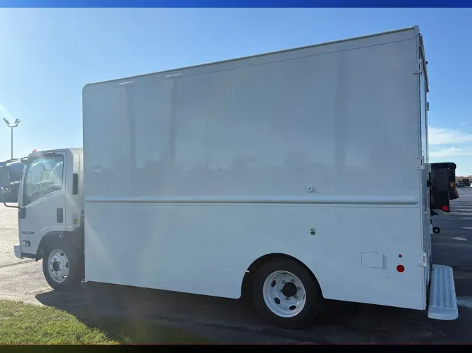 2025 ISUZU GAS NPRGASHD