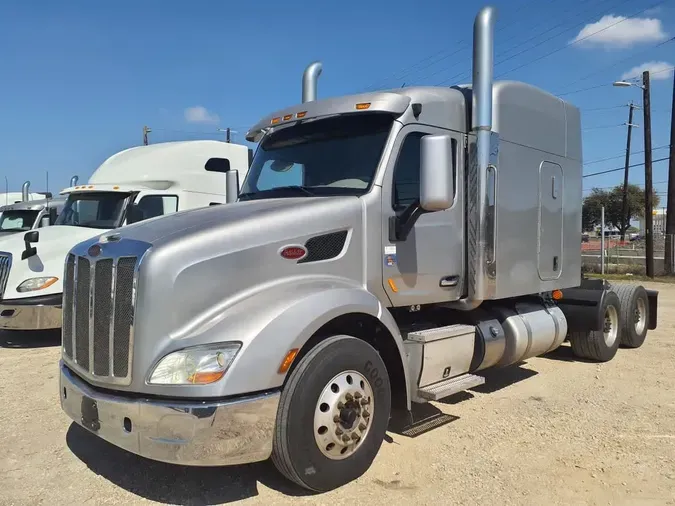 2021 PETERBILT 579