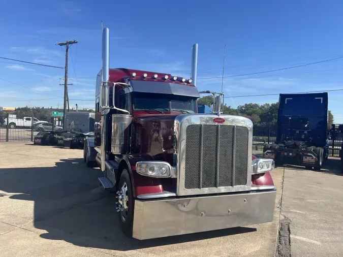 2022 Peterbilt 389