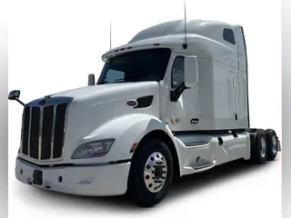 2022 Peterbilt 579