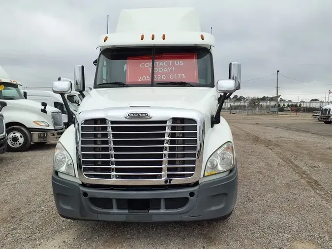 2018 FREIGHTLINER/MERCEDES CASCADIA 125