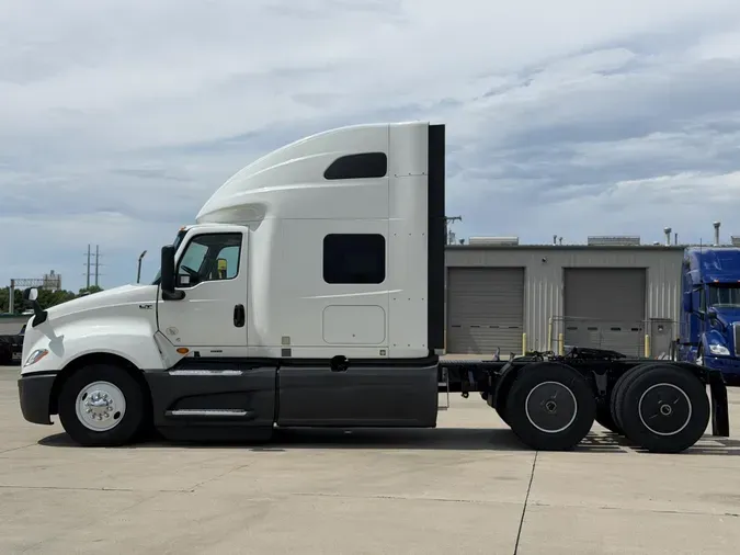 2023 International LT625