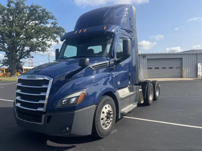2022 Freightliner Cascadia