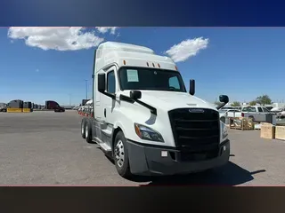 2019 Freightliner Cascadia 126